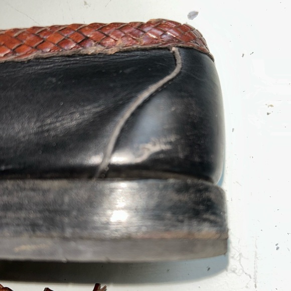 Allen Edmonds Black and Brown Tassel Loafers - Picture 8 of 9